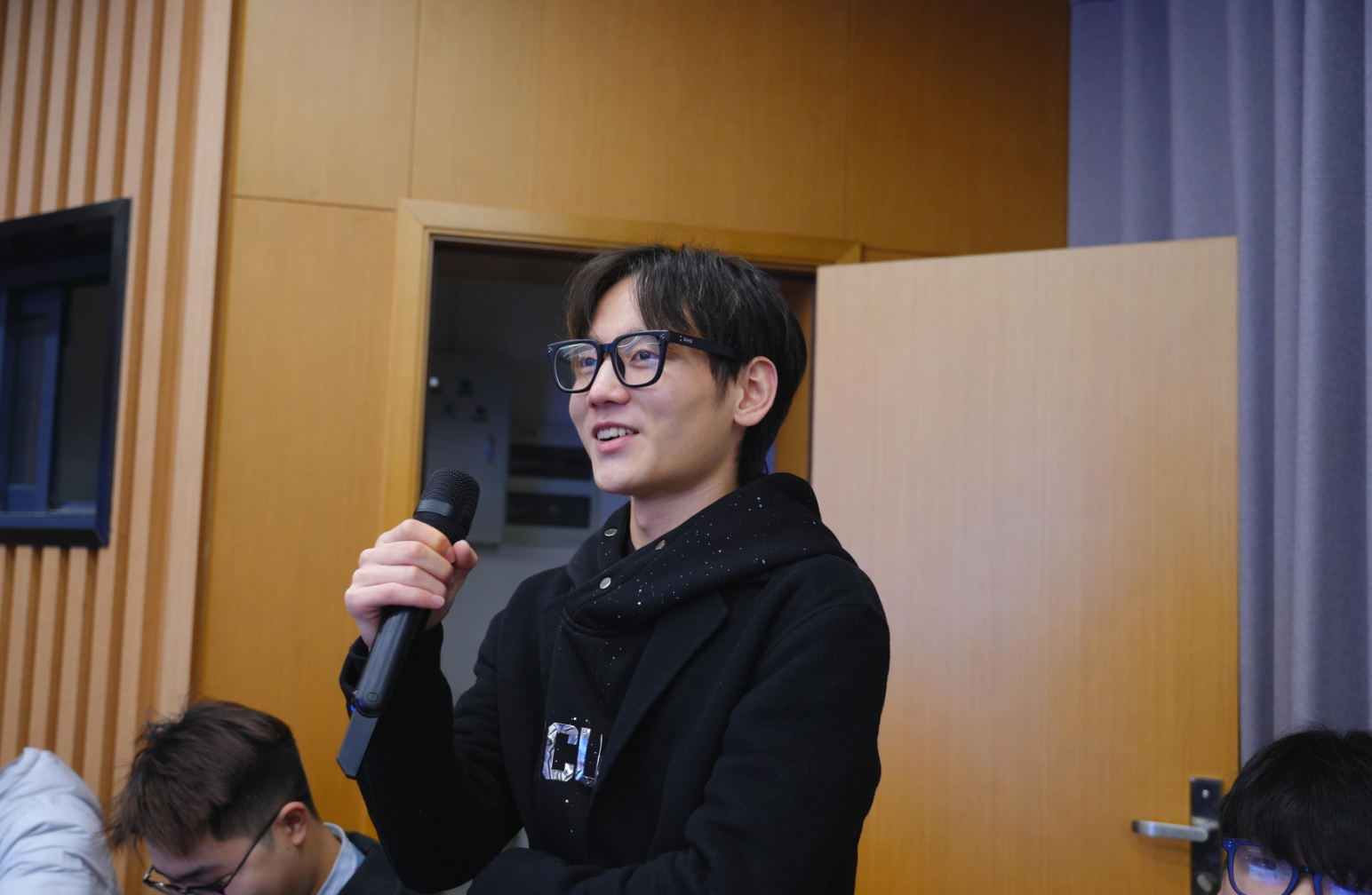 屏幕截图 2025-03-14 105455.png