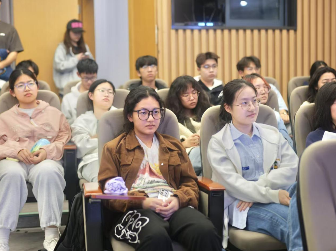 屏幕截图 2025-04-26 230135.png