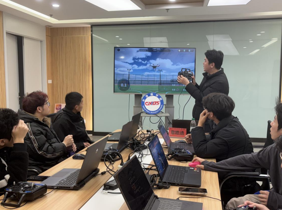 屏幕截图 2025-04-26 230606.png